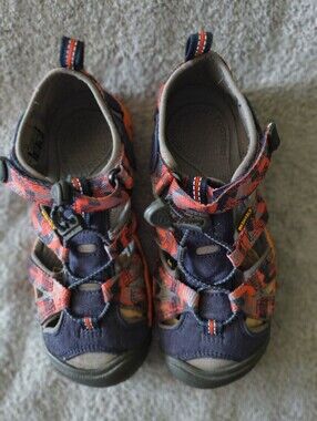 Keen Kids Sea Camp II Water CNX Hiking Sandals Orange Blue Size 2 Beach Play